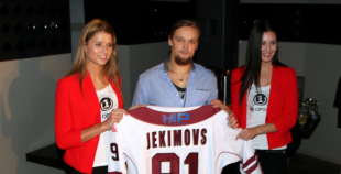 2016 Aizvadīta Latvijas izlašu preses konference, prezentēti valstsvienības jaunie pārbaudes spēļu krekli