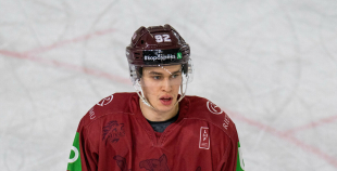 FOTO: Latvijas hokeja izlase gatavojas Pekinas olimpiskajām spēlēm