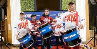 Latvijas izlases hokejisti un treneri tiekas ar līdzjutējiem!