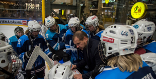 Vakar tika aizvadīta pirmā "Optibet" Baltijas sieviešu hokeja čempionāta spēle starp SHK "Laima" un "L&L Hope"