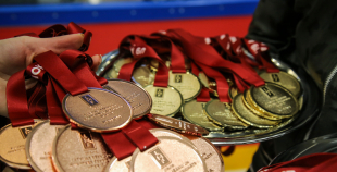 Svinīgi noslēgusies Latvijas bērnu un jaunatnes čempionāta hokejā 2018./2019. sezona