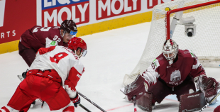 Latvijas hokeja izlase sīvā cīņā atzīst Krievijas valstsvienības pārākumu 