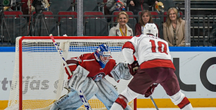 Hokeja leģendu spēles pamatlaiks noslēdzas ar draudzīgu neizšķirtu
