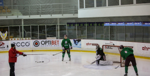 Hārtlija vadībā izlase gatavojas cīņai pret Kanādu