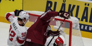 Latvijas izlase lieliski cīnās, taču mača izskaņā piekāpjas Šveicei