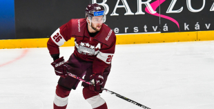 Latvijas hokeja izlase Bratislavas Ziemassvētku turnīru sāk ar uzvaru