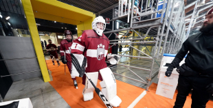 Latvijas izlase sagrauj Itāliju un iekļūst Jaunatnes olimpiādes pusfinālā