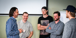 Boba Hārtlija seminārs pulcē 80 trenerus no Latvijas un ārvalstīm