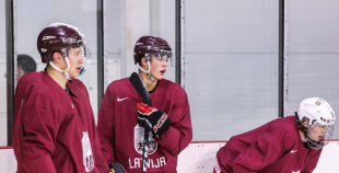 FOTO: Latvijas U-20 hokeja izlases treniņš