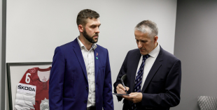  Jaunā hokeja sezona rit pilnā sparā - visas Latvijas hokeja valstsvienības ir uz laukuma 