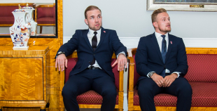 FOTO: Latvijas hokeja izlase viesojās Rīgas pilī pie Valsts prezidenta