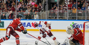 Hokeja leģendu spēles pamatlaiks noslēdzas ar draudzīgu neizšķirtu