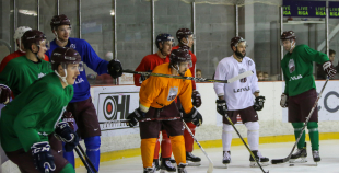 Latvijas hokeja izlase aizvada pirmo treniņu pirms gaidāmā turnīra Francijā