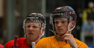 Latvijas hokeja izlase “Akropoles” ledus arēnā aizvadījusi pēdējo treniņu pirms došanās uz pasaules čempionātu 