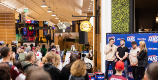 Latvijas izlases hokejisti un treneri tiekas ar līdzjutējiem!