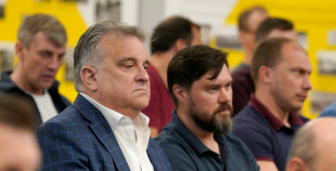 Aigars Kalvītis pārliecinoši ievēlēts par Latvijas Hokeja federācijas prezidentu