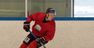 FOTO: Merzļikins un Latvijas hokeja izlases treniņš