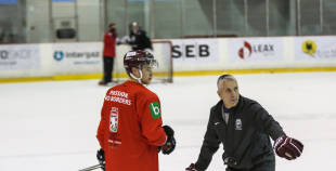 Hārtlija vadībā izlase gatavojas cīņai pret Kanādu