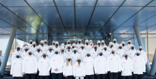 FOTO: Latvijas hokeja izlases dodas uz Pekinas olimpiskajām spēlēm