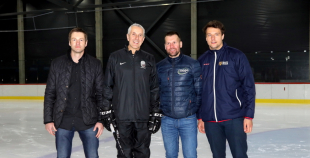 Ielūkojies Boba Hārtlija treneru semināra aizkulisēs 