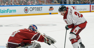 Hokeja leģendu spēles pamatlaiks noslēdzas ar draudzīgu neizšķirtu