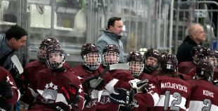 Latvijas izlase sagrauj Itāliju un iekļūst Jaunatnes olimpiādes pusfinālā