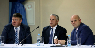 LHF rīkoto Vecāku asambleju apmeklē interesenti ļoti kuplā skaitā