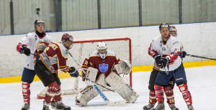 HS "Rīga" ar 4:3 negaidīti uzvar čempionvienību "Kurbads", "Prizma" turpina uzvaras gājienu 