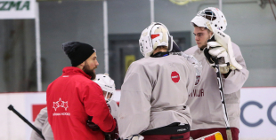 FOTO: Latvijas U-20 hokeja izlases treniņš