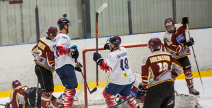 HS "Rīga" ar 4:3 negaidīti uzvar čempionvienību "Kurbads", "Prizma" turpina uzvaras gājienu 