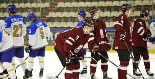 FOTO: Latvija - Kazahstāna (2:3 pēcspēles metienos)