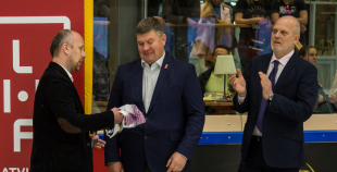 Latvijas hokeja izlase “Akropoles” ledus arēnā aizvadījusi pēdējo treniņu pirms došanās uz pasaules čempionātu 