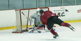 FOTO: Latvijas U-20 izlase uzsāk treniņnometni pirms pasaules čempionāta Francijā 