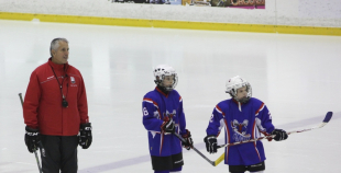 Hokeja diena: Jautrā un pozitīvā gaisotnē noslēdzies Latvijas izlases atklātais treniņš