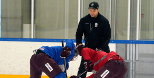 FOTO: Merzļikins un Latvijas hokeja izlases treniņš
