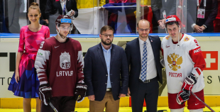 Latvijas hokeja izlase sīvā cīņā atzīst Krievijas valstsvienības pārākumu 