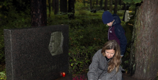 "Klusējošo hokeja kareivju" piemiņas gājiens 