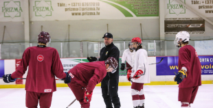 FOTO: Latvijas U-20 hokeja izlases treniņš