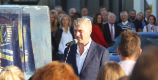 "Kurbads" ledus halles atklāšana 