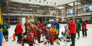 Latvijas hokeja izlase “Akropoles” ledus arēnā aizvadījusi pēdējo treniņu pirms došanās uz pasaules čempionātu 