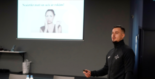 FOTO: Paziņo Latvijas izlases sastāvu un karognesēju Jaunatnes olimpiādei