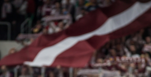 Latvijas hokeja izlase aizraujošā mačā piekāpjas Krievijas valstsvienībai 