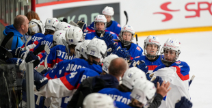 Latvijas sieviešu izlase Pasaules čempionāta atklāšanas mačā piekāpjas Slovākijai