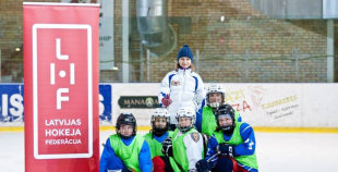 Lieliskā atmosfērā aizvadīts meiteņu turnīrs Tukumā