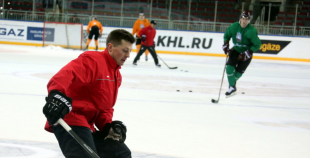 Latvijas hokeja izlases aizvada pirmo treniņu "Arēnā Rīga"