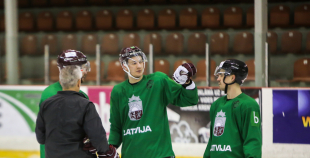 Hārtlija vadībā izlase gatavojas cīņai pret Kanādu