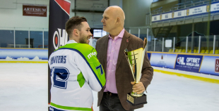 "MOGO" uzvar HS "Rīga" un saņem OHL regulārā turnīra uzvarētāju kausu!