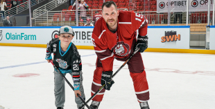 Hokeja leģendu spēles pamatlaiks noslēdzas ar draudzīgu neizšķirtu