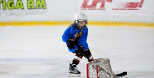 Lieliskā atmosfērā aizvadīts meiteņu turnīrs Tukumā
