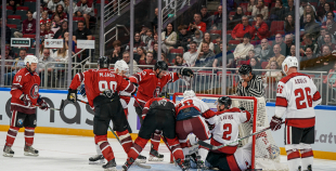 Hokeja leģendu spēles pamatlaiks noslēdzas ar draudzīgu neizšķirtu
